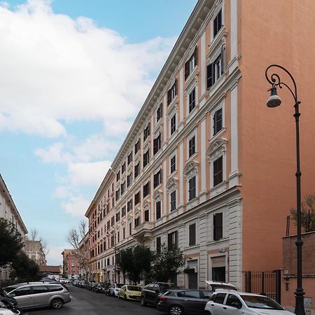Terme Di Traiano Apartment - 10 Min Dal Colosseo Roma Exterior foto