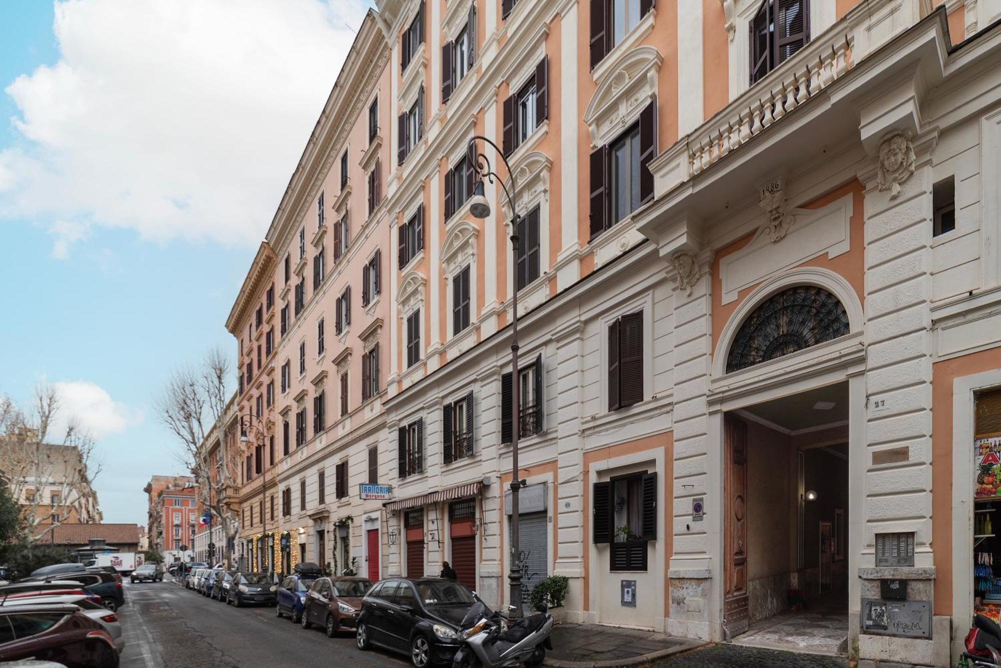 Terme Di Traiano Apartment - 10 Min Dal Colosseo Roma Exterior foto